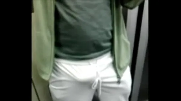 جديد Horny hottie on the subway أفلامي