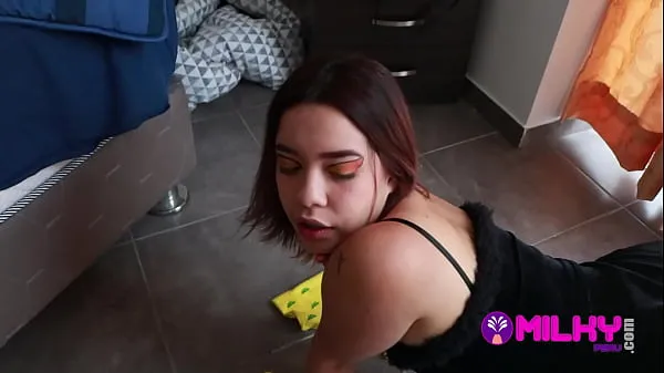 Fresh Venezuelan whore is fucked while disinfecting the house from the coronavirus my Movies