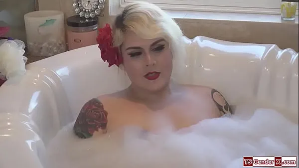 Sveži Trans stepmom Isabella Sorrenti anal fucks stepson moji filmi