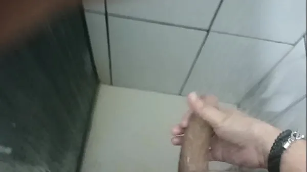 Frisk With a DICK in the bath mine filmer