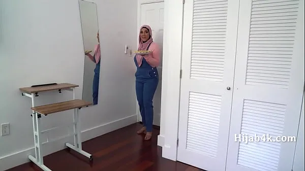 ताज़ा Corrupting My Chubby Hijab Wearing StepNiece मेरी फ़िल्में